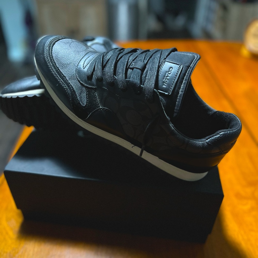 Coach Shoes Size 12 (Carter Sig Runner)